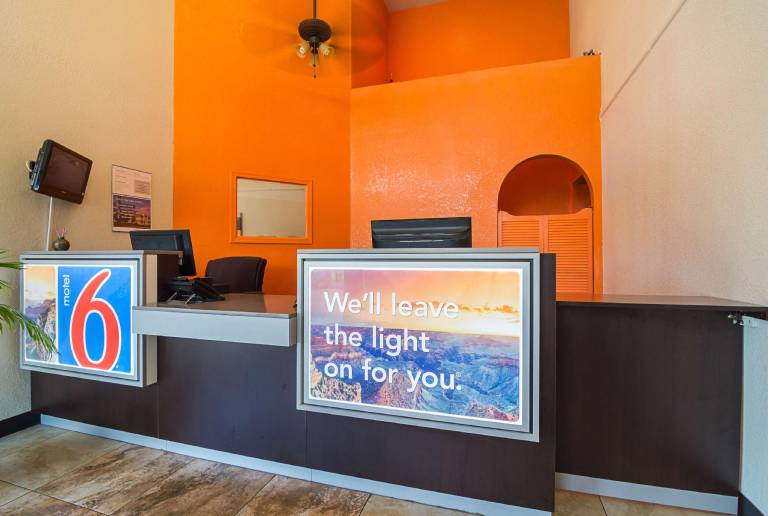 Motel 6 Chandler, AZ — photo 3