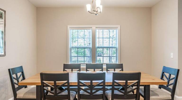 Charming house | Pets allowed in Aberdeen, NC