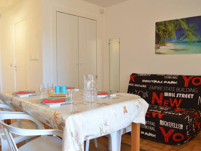 Studio with 1 room for 4 persons — photo 3