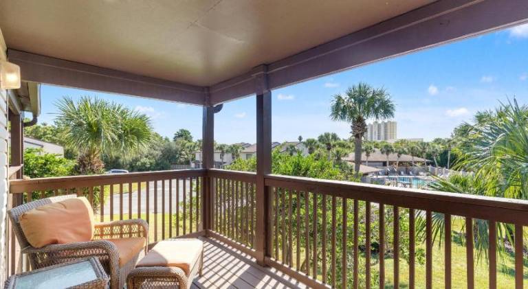 Rental apartment with yard, terrace & pool | Beach nearby | Dogs allowed — photo 4