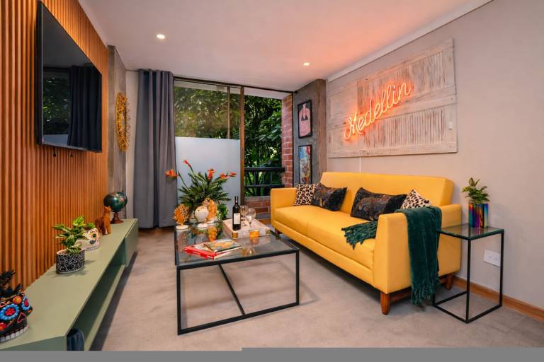 Ayamonte 301B in Medell&iacute;n