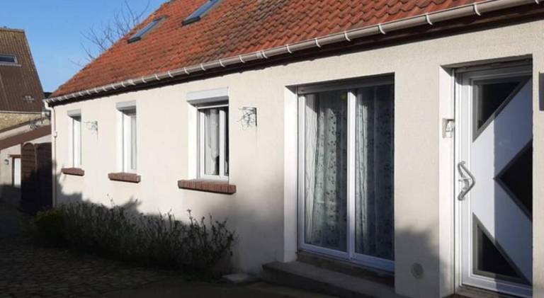 House | Dogs allowed in Calais