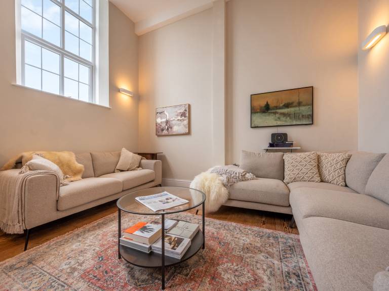 Family-oriented charming cottage with yard | River view | Next to the beach | Dogs allowed — photo 5