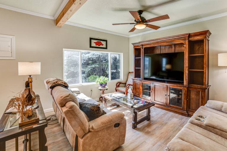 Walk to River: Oacoma Home w/ Dog-Friendly Yard! in Chamberlain, SD