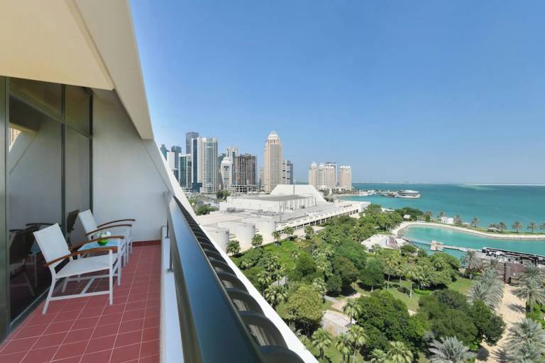 Resort  West Bay