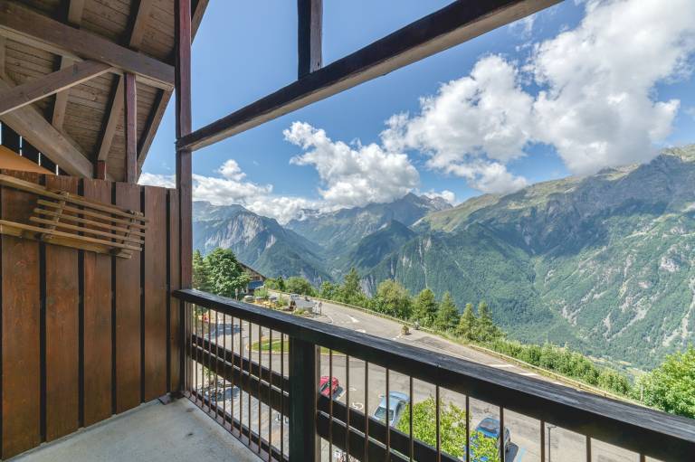 Apartment | Mountain view in Huez