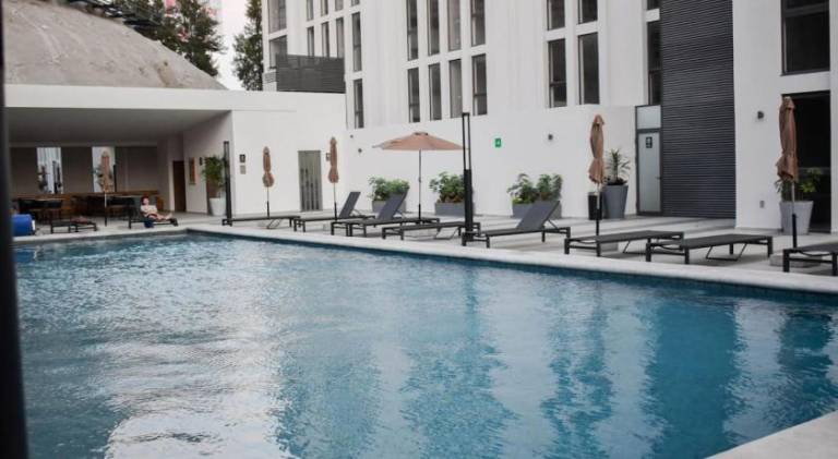 Apartment with pool | Pet-friendly — photo 3