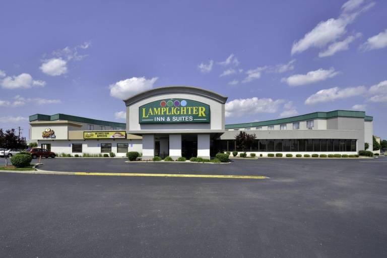 Lamplighter Inn-South in Springfield, MO