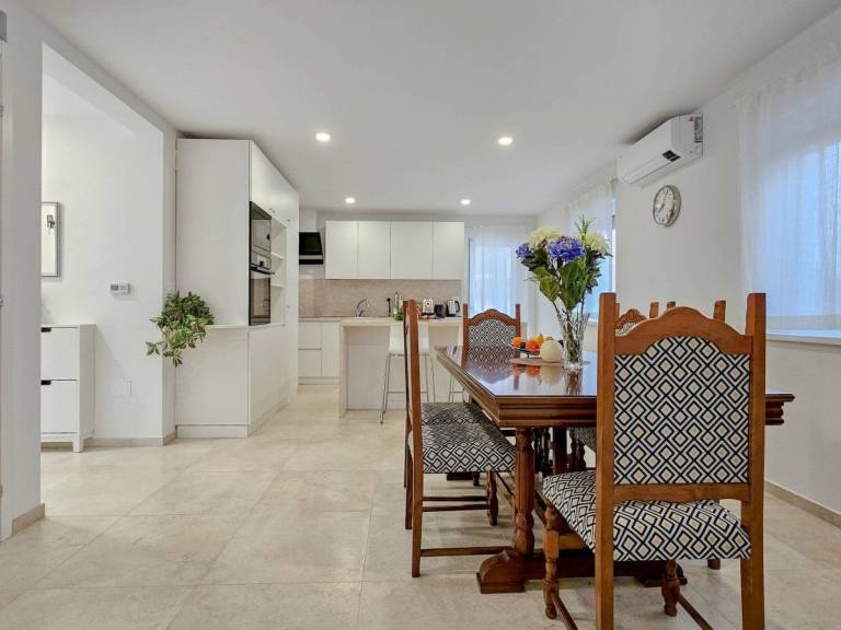 House with terrace, BBQ & private pool — photo 4