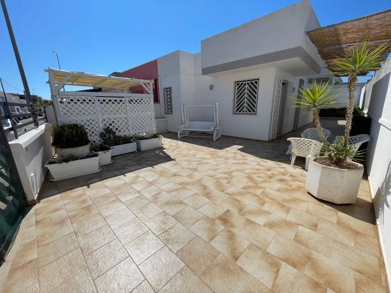 Villa with barbecue & garden | Garden view — photo 3