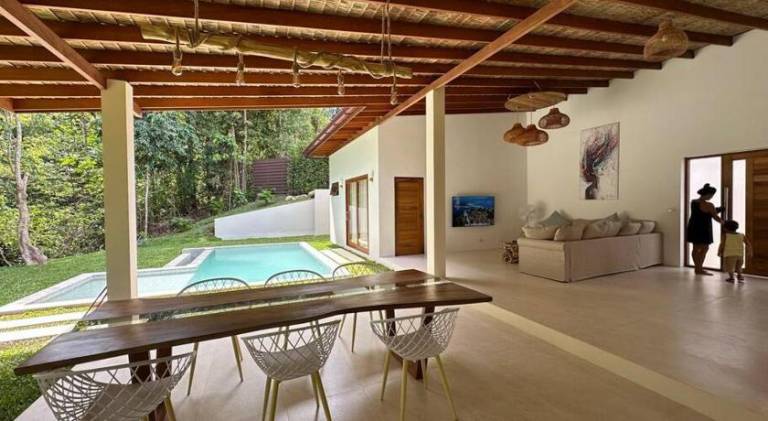 Villa with pool | Pet-friendly — photo 5