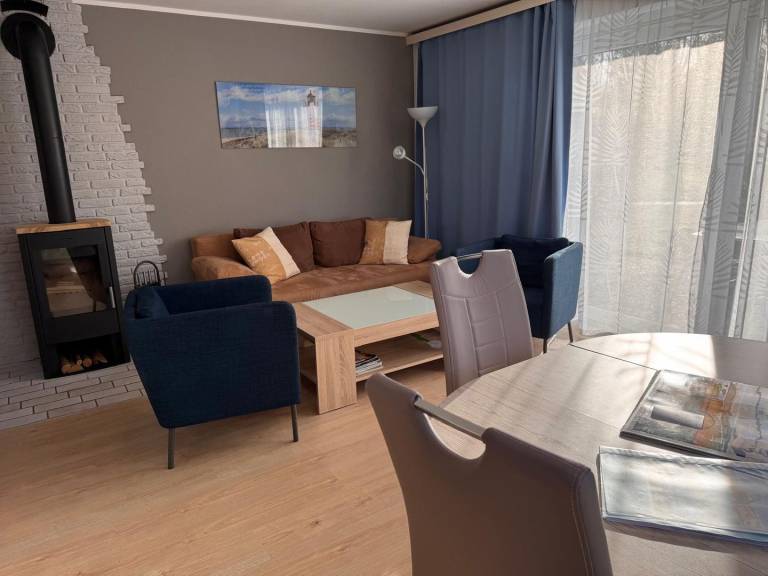 Gemütliche Ferienwohnung Inselzeit mit Terrasse und Garten — photo 2