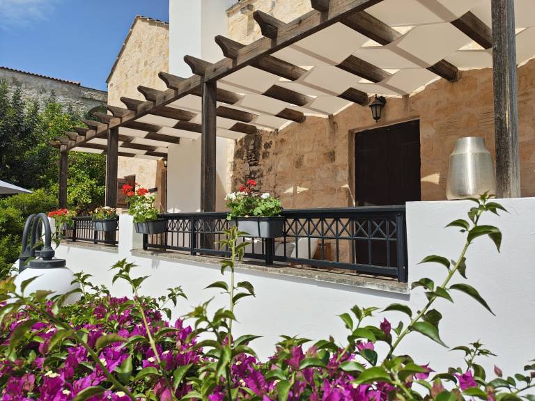 Villa 'Penelope - Luxury with A Soul' with Shared Pool, Wi-Fi and Air Conditioning — photo 2