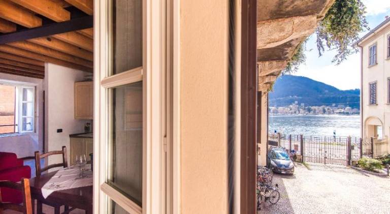 Pleasant holiday apartment | Next to Como Cathedral | Pets allowed — photo 3
