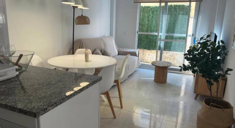 Holiday apartment with pool — photo 3