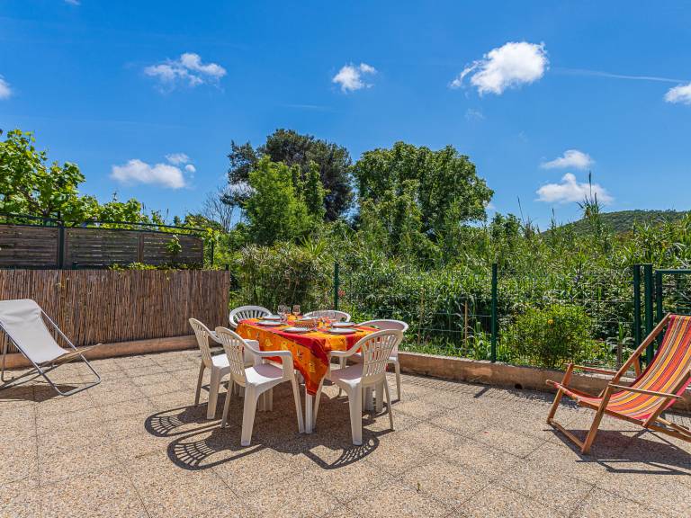 Vacation home with patio, pool & yard | Nature view — photo 4