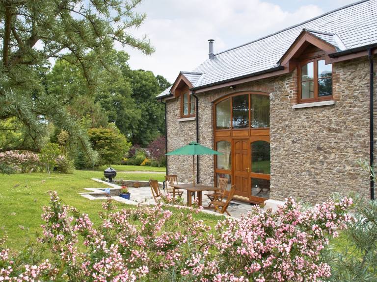 Cottage with yard | River view in Bideford