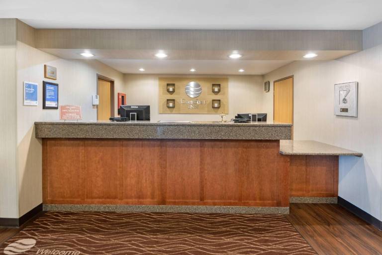 Comfort Inn Iron Mountain North — photo 4