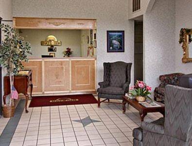 Days Inn by Wyndham Hendersonville — photo 5
