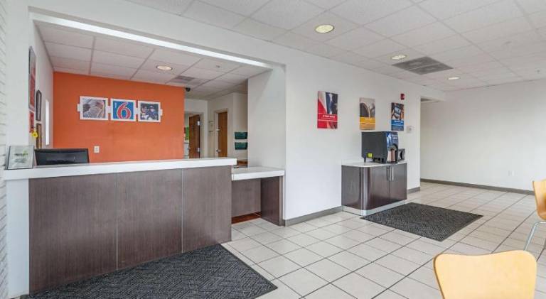 Motel 6 Winchester, VA — photo 5
