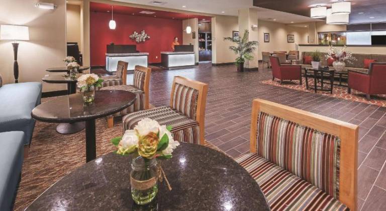 La Quinta Inn & Suites by Wyndham Wichita Falls - MSU Area — photo 3