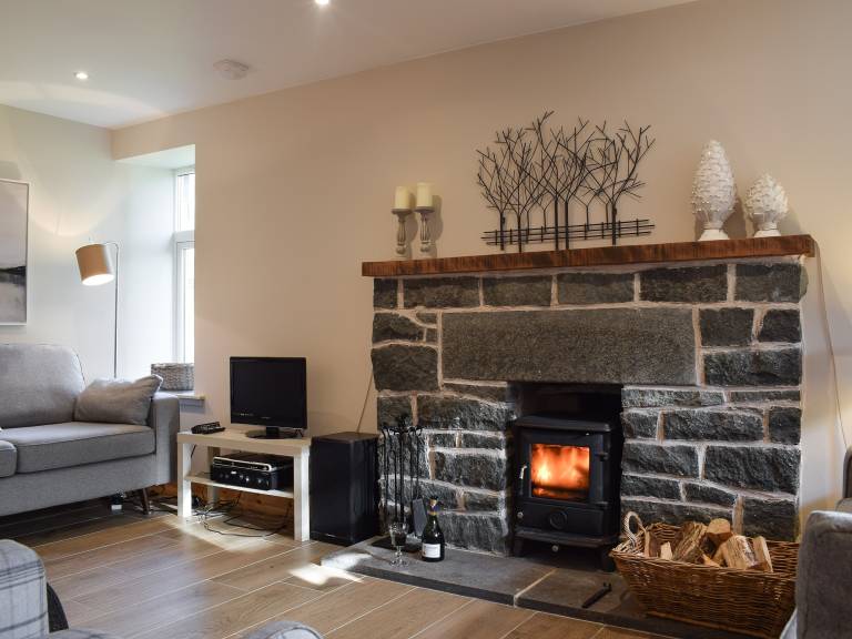 Children-friendly cottage with garden & BBQ | River view | Pets allowed — photo 3
