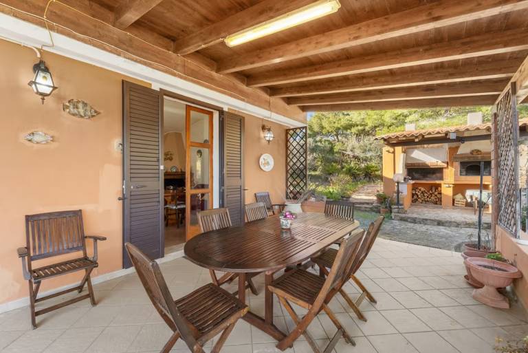 House with garden, barbecue & patio | Panoramic view — photo 3