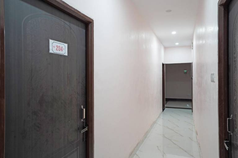 OYO Flagship Hotel Anukampa
