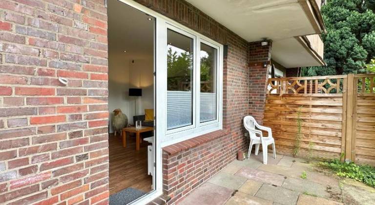 Apartment with yard | Pets are welcome — photo 4