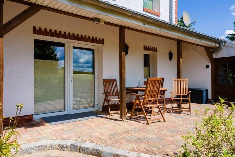 Beautiful holiday apartment with patio & BBQ | Garden view | Suitable for remote work | Pets allowed — photo 4