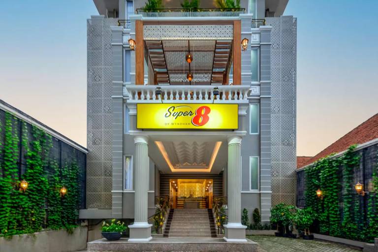 Super 8 by Wyndham Kannapolis — photo 4