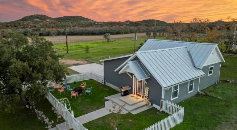 275 m&sup2; Ferienhaus