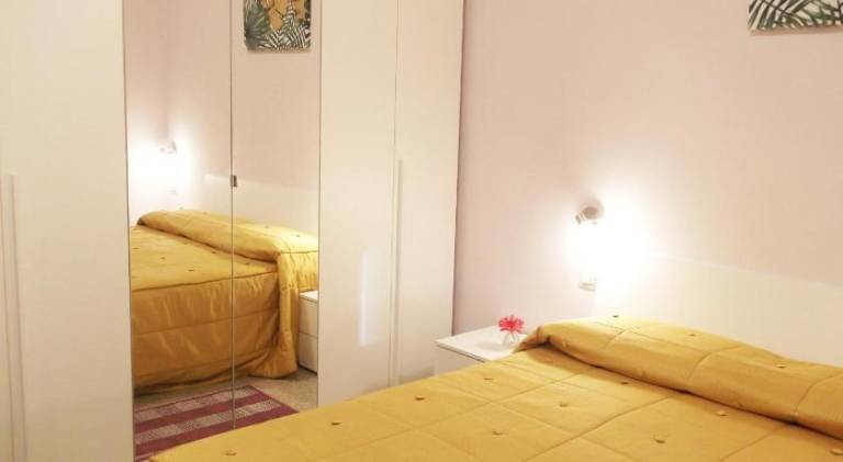 Rental apartment with patio | Dogs allowed in Manerba del Garda