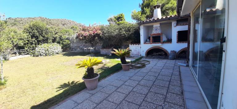 Villa with yard & BBQ | Panoramic view — photo 5
