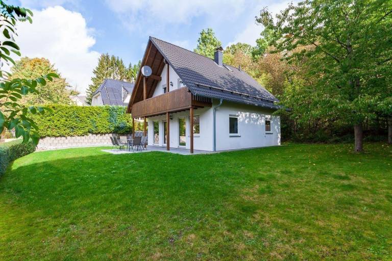 Fully equipped wonderful vacation home with yard, barbeque & patio | Pets are welcome in Goettingen