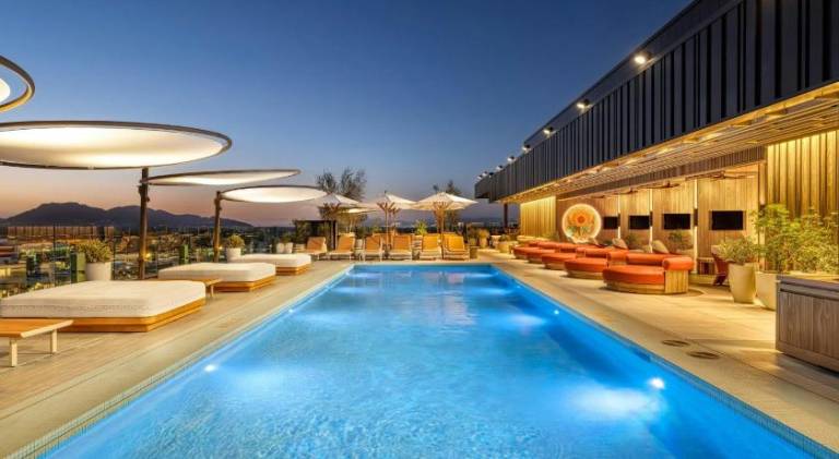 The REMI., Scottsdale, Autograph Collection — photo 2