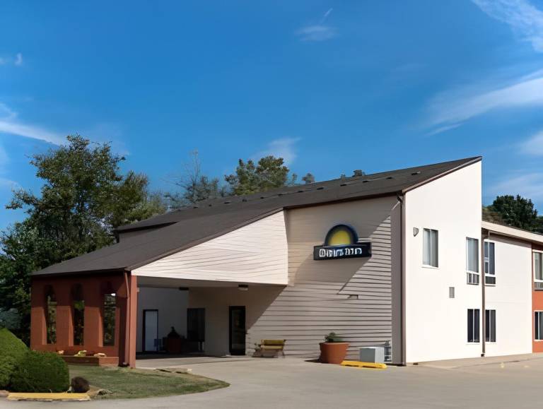 Days Inn by Wyndham Springfield in Springfield, IL
