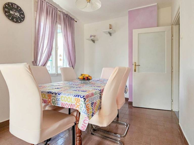 Rental apartment with 2 rooms for 6 persons — photo 4