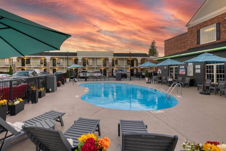 Best Western Hendersonville Inn in Henderson, NC
