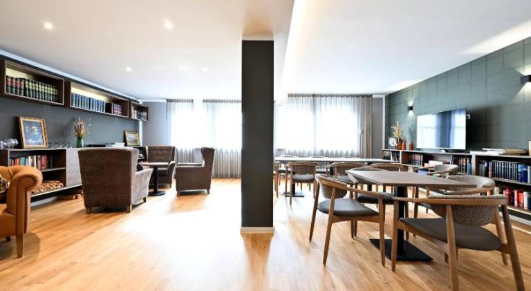 Rosengarten Apartments Furth, Moderne Serviced Apartments in Citylage, ganze Ferienwohnung 50 m2, na — photo 2