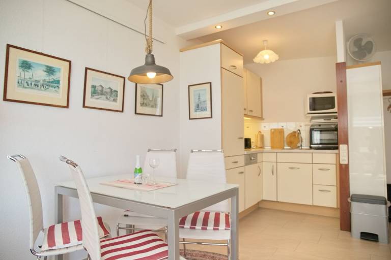 Komfortables Apartment Hanseat II App. 121 mit Meerblick und Balkon in Grömitz — photo 2