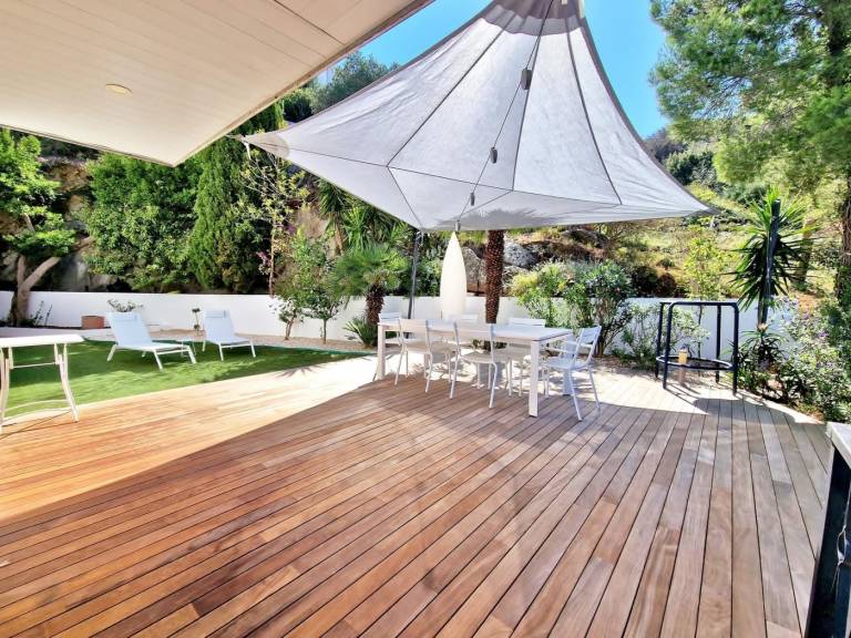Holiday apartment with yard, patio & barbeque | Sea view — photo 5