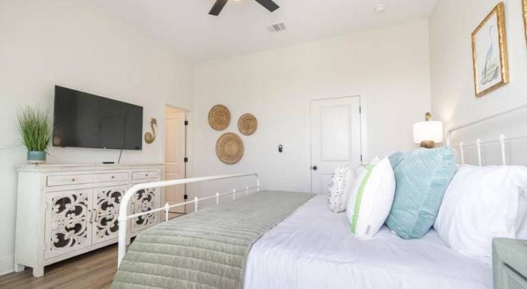 Fully equipped house with garden, private pool & grill | Perfect for remote work | Pet-friendly — photo 5