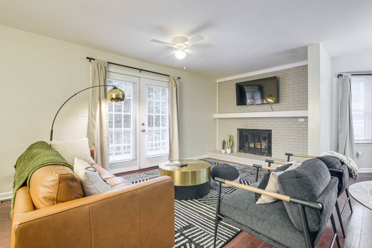 5 Mi to Dtwn Pet Friendly Townhome in Raleigh