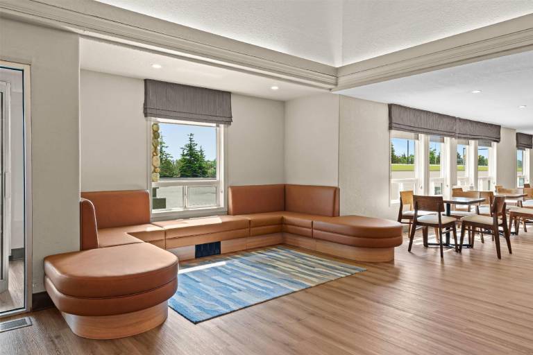 Days Inn by Wyndham Regina — photo 4