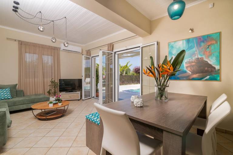 Fully equipped nice villa with grill, garden & private pool | Pets allowed — photo 4