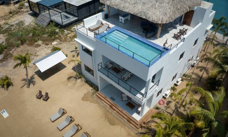 Children-friendly pleasant villa with fast internet, yard & pool | Sea view | Beach nearby | Pets allowed — photo 2