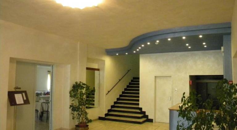 NEW PARK HOTEL — photo 3
