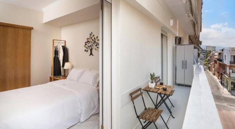 Soul of Sun - Large 85sqm Luxury Apartment with Balcony in Chania City Center — photo 3