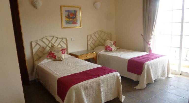 Rental apartment with 2 rooms for 5 persons — photo 2